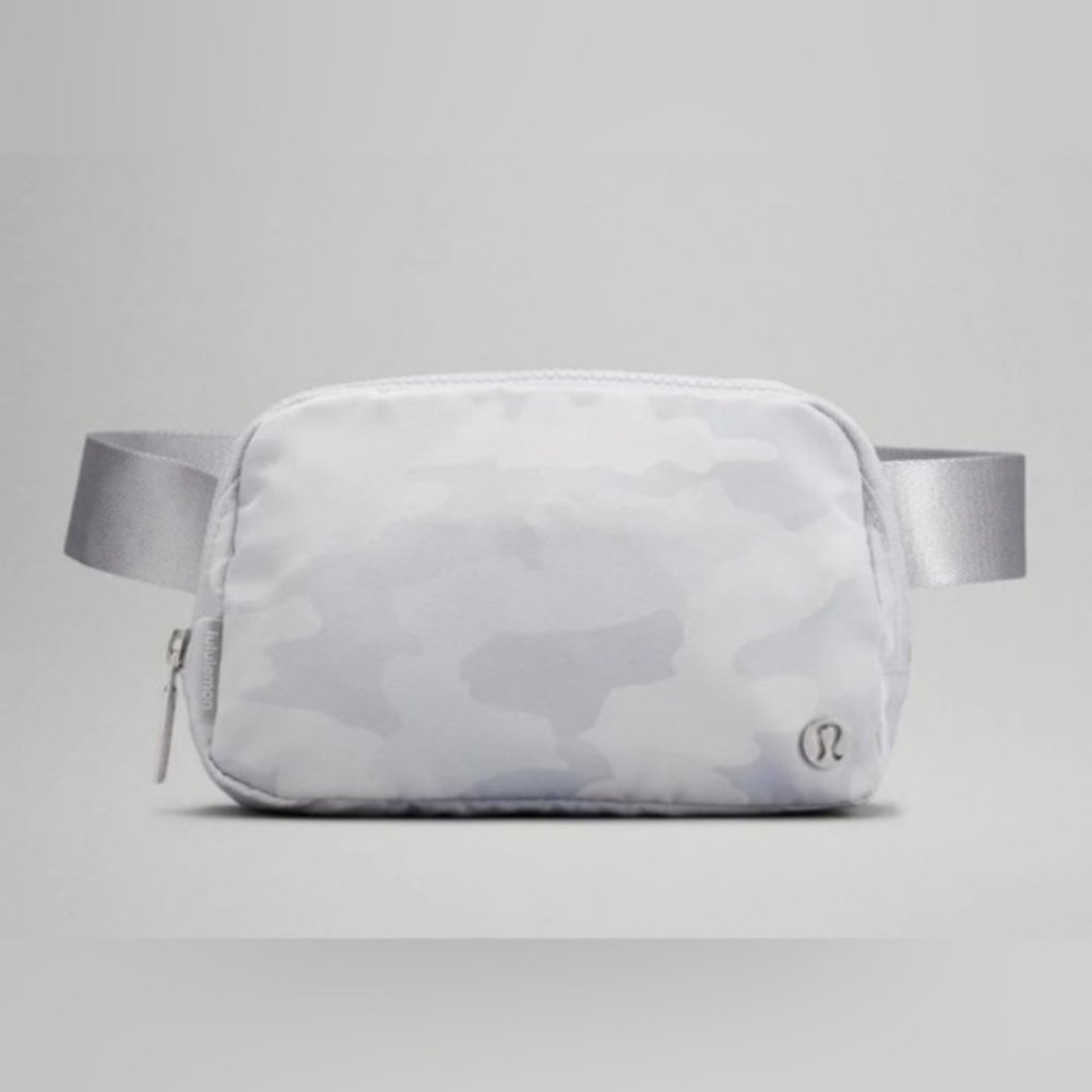 Lululemon Everywhere Belt Bag - "Camo Starlight"